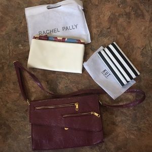 1 purse, 1 clutch, 1 wallet
